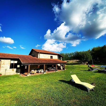 Habitaciones Con Bano Individual En Casa De Campo. Piscina. Amoeiro Exteriér fotografie